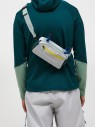 torba-rowerowa-peak-performance-street-bike-bag-23l-na-ramieniu