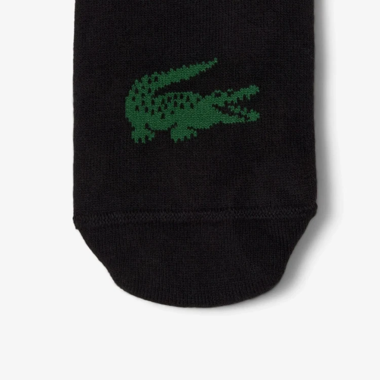 czarne-skarpetki-lacoste-loogo-sneaker-3_pack-detal-logo