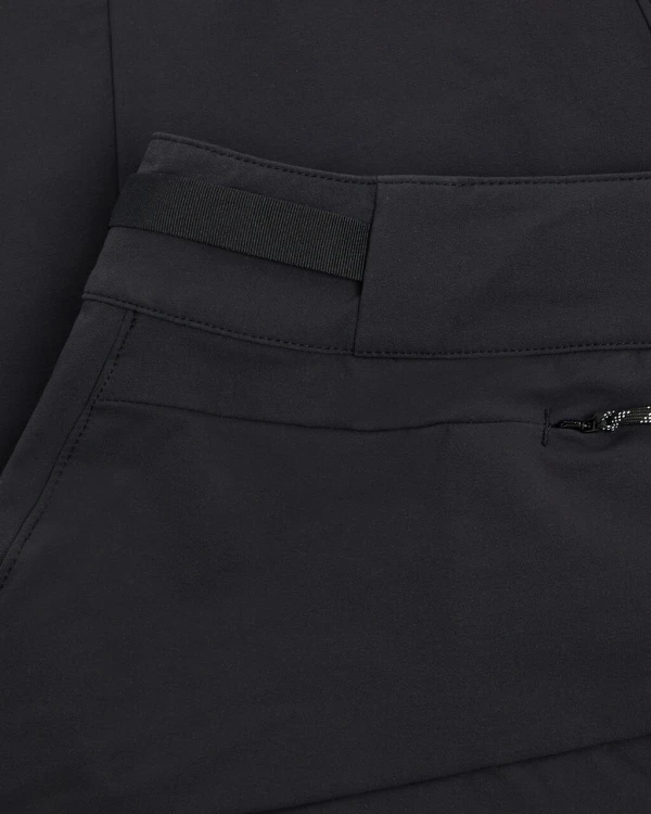 spodenki-trekkingowe-meskie-hiking-patrolxmammut-so-shorts-black-detal-kieszen