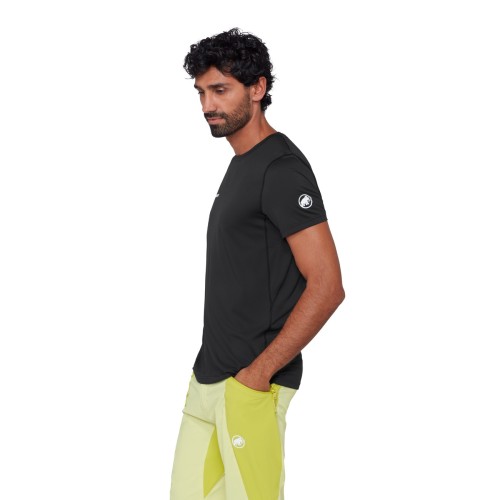techniczna-koszulka-meska-mammut-selun-fl-black-na-modelu-profil