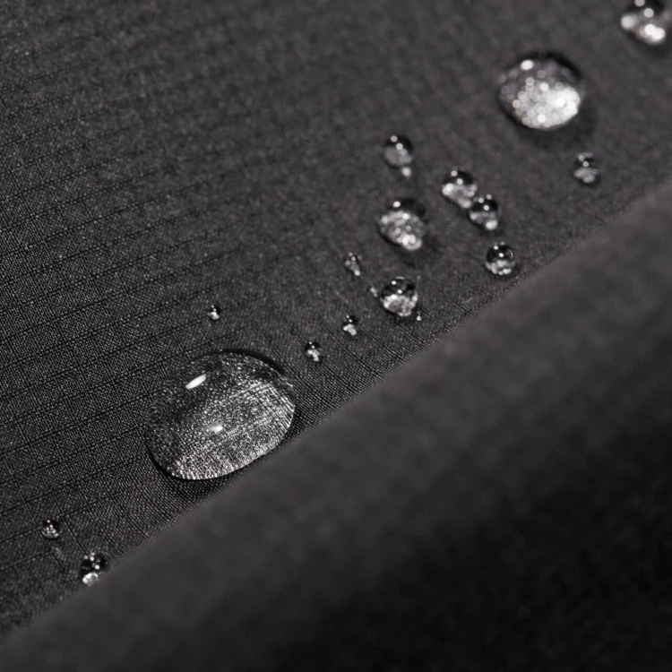 kurtka-hardshell-damska-mammut-alto-light-black-wodoodpornosc