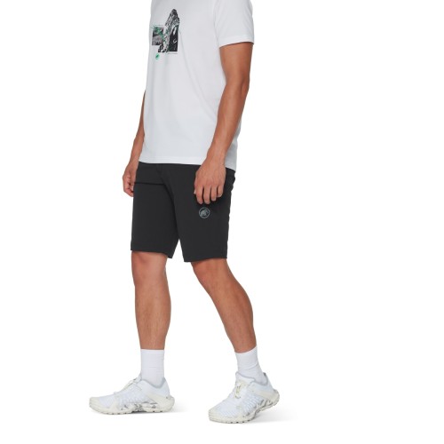 spodenki-meskie-mammut-hiking-v-black-na-modelu-profil