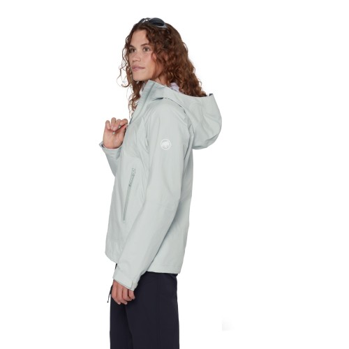 kurtka-hardshell-damska-mammut-crag-silver-sage-na-modelce-profil