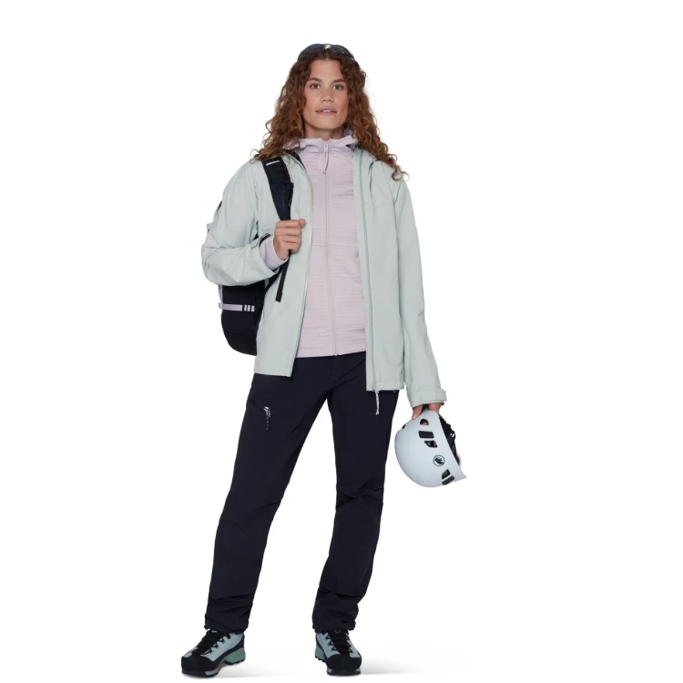 kurtka-hardshell-damska-mammut-crag-silver-sage-na-modelce-stylizacja