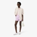 spodenki-damskie-lacoste-double-face-pique-rose-na-modelce
