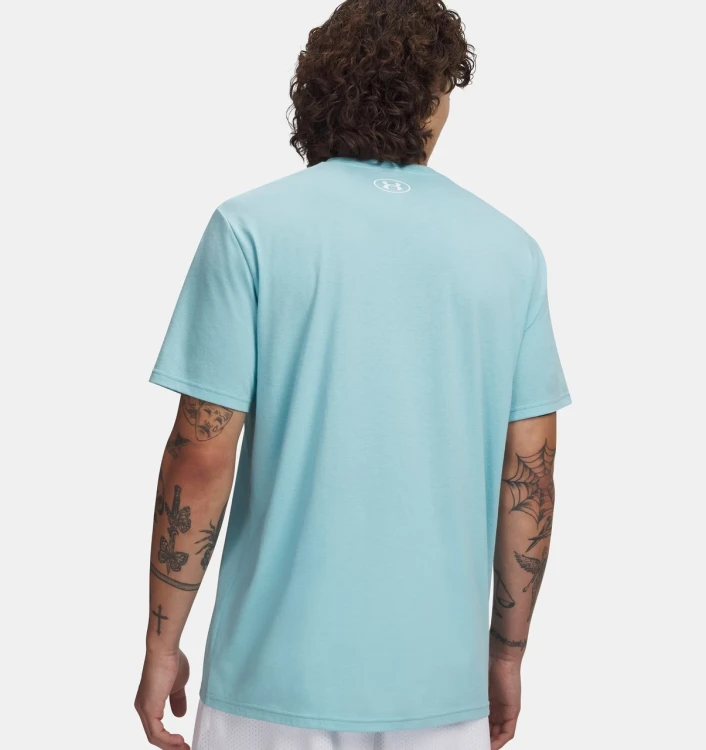 niebieska-koszulka-meska-under-armour-sporstyle-left-chest-tyl