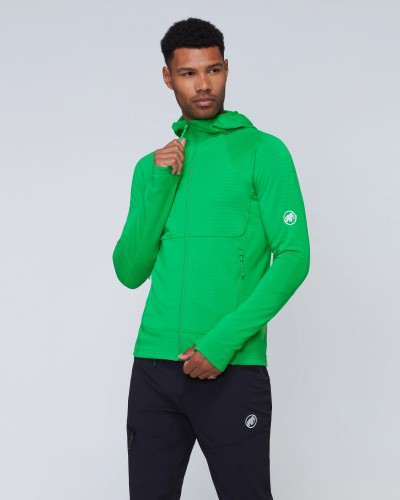 mammut-taiss-ml-hooded-jacket-men-pinea-na-modelu-przod-02.jpg