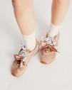 buty-damskie-naked-wolfe-adored-mushroom-suede-na-modelce