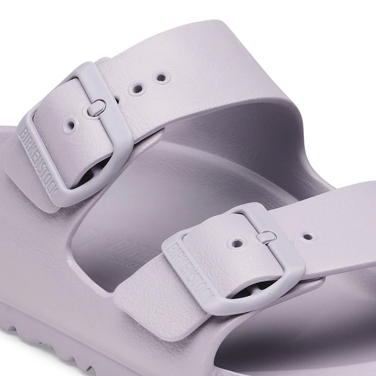 klapki-damskie-birkenstock-arizona-eva-lavender-sky-1032880-detal-klamry.jpg