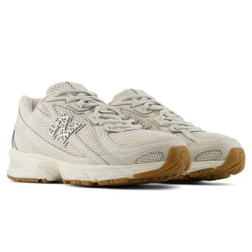 new-balance-u7407kf-bezowe-buty-unisex-para-przod