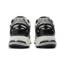 new-balance-m1906rer-srebrne-buty-unisex-widok-z-tylu