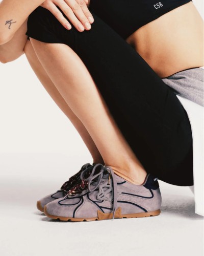 buty-damskie-naked-wolfie-adored-grey-suede-na-modelce