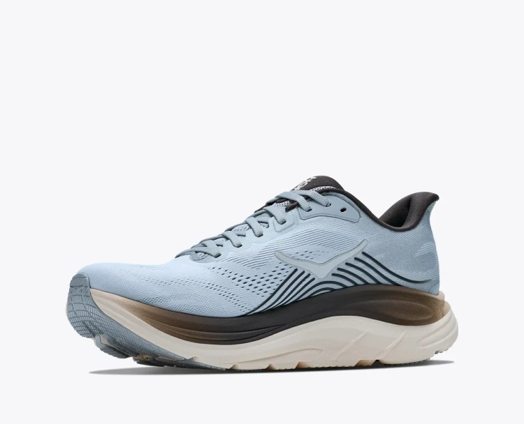 hoka-clifton-11-1176572-slbs-buty-biegowe-widok-z-przodu-i-boku