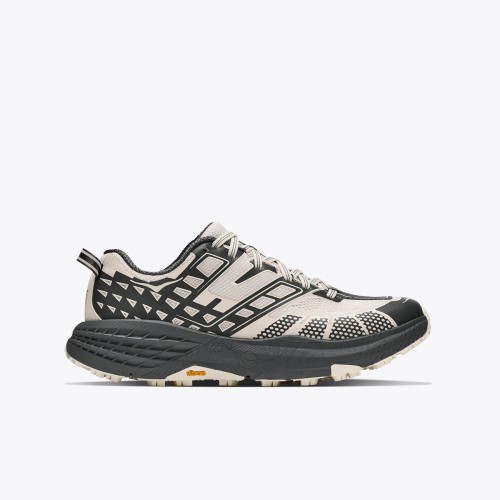 hoka-speedgoat-2-unisex-1162710-arrb-bezowo-czarne-buty-widok-z-boku