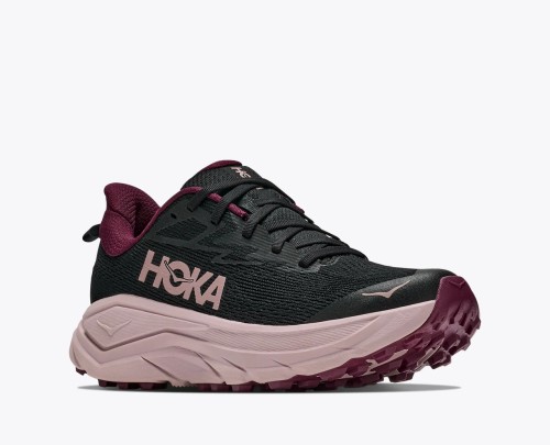 hoka-challenger-8-1168717-bnkp-buty-biegowe-widok-z-przodu-i-boku