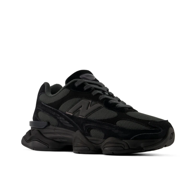 sneakersy-meskie-new-balance-9060r-u90604u4-black-blacktop-perspektywa