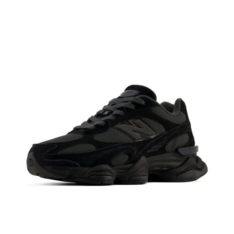 new-balance-9060r-u90604u4-black-blacktop-widok-z-przodu