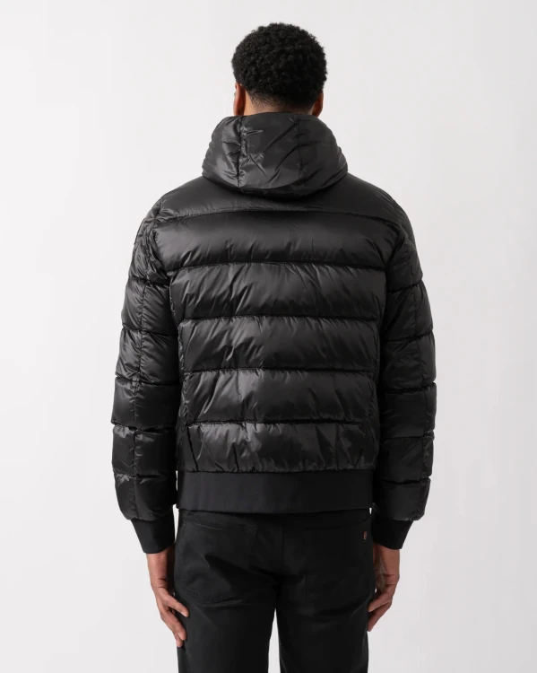 kurtka-meska-parajumpers-pharrell-black-model-tyl.jpg