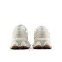buty-unisex-new-balance-9060-u9060asp-widok-z-tylu