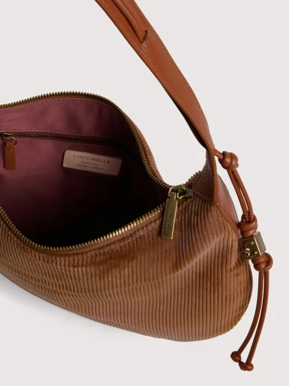coccinelle-thess-medium-brown-wnetrze-torebki