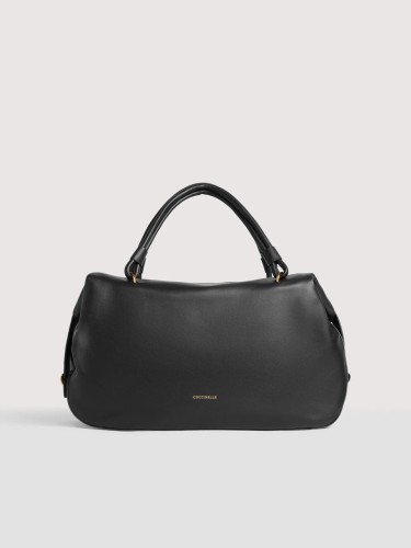 coccinelle-lizzie-medium-noir-czarna-torebka-skorzana
