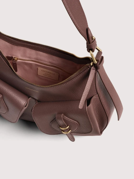 coccinelle-mavery-pocket-medium-berry-wnetrze-kieszenie