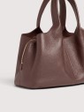 coccinelle-nell-medium-berry-detal-ziarnistej-skory