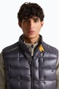 parajumpers-milett-phantom-kamizelka-puchowa-meska-kolnierz-detal.jpg