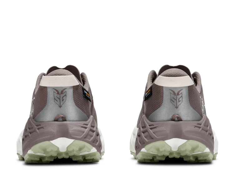 hoka-speedgoat-7-gtx-damskie-pebble-grey-alabaster-1176677-pylb-04.jpg