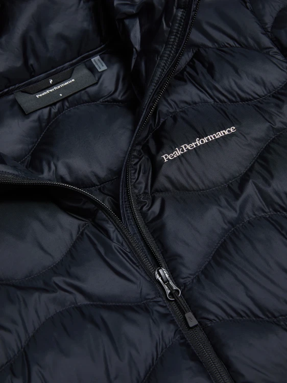 peak-performance-helium-down-coat-g79850090-050-05.jpg