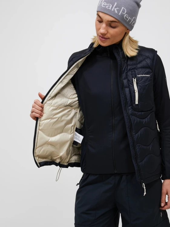 kamizelka-damska-peak-performance-helium-utility-down-vest-black-sand-fog-g80345130-050-06.jpg