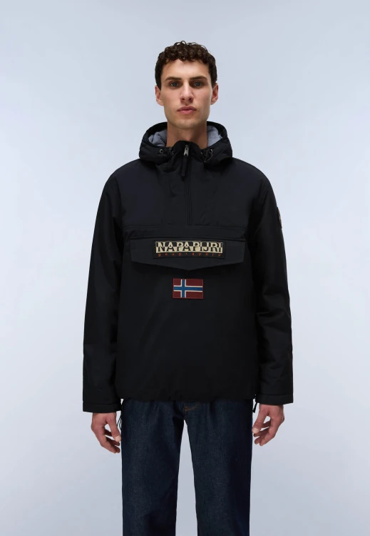kurtka-meska-napapijri-rainforest-winter-black-na4gmc-041-na-modelu