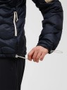 regulacja-dolu-kurtki-czarnej-sciagacz-peak-performance-helium-utility