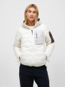 kurtka-puchowa-damska-peak-performance-helium-utility-hood-g79847-off-white