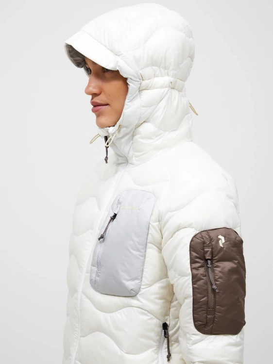 regulowany-kaptur-i-kieszen-na-ramieniu-peak-performance-g79847-biala