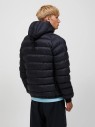 meska-kurtka-zimowa-z-kapturem-peak-performance-g80655-czarna-tyl