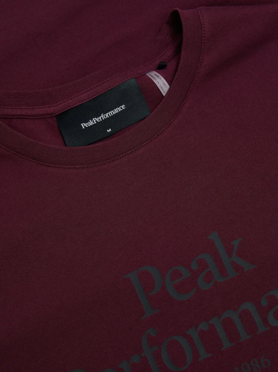detal-kolnierzyk-metka-koszulka-peak-performance-original-tee-g81143