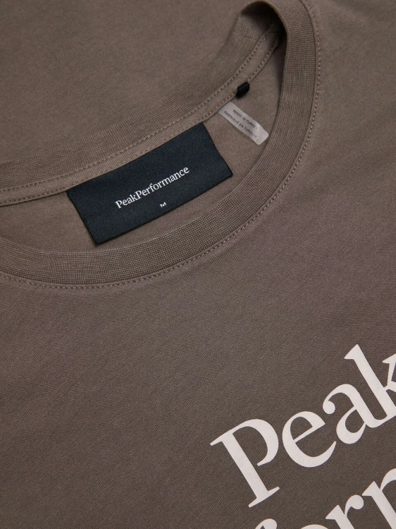 detal-kolnierzyk-metka-koszulka-peak-performance-original-tee-g81143-braz