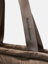 detal-uchwyt-napis-logo-peak-performance-helium-tote-g81165