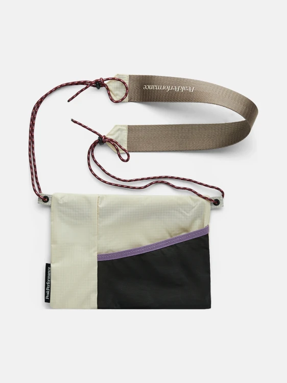 mala-saszetka-na-szyje-peak-performance-accessory-bag-g80391-bezowa-przod