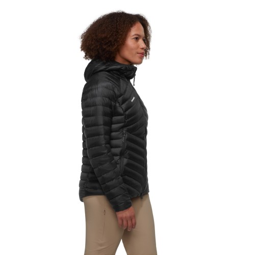 kurtka-wspinaczkowa-puchowa-damska-mammut-broad-peak-in-women-profil