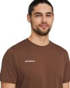 koszulka-meska-mammut-base-t-shirt-soil-detal-dekolt-logo