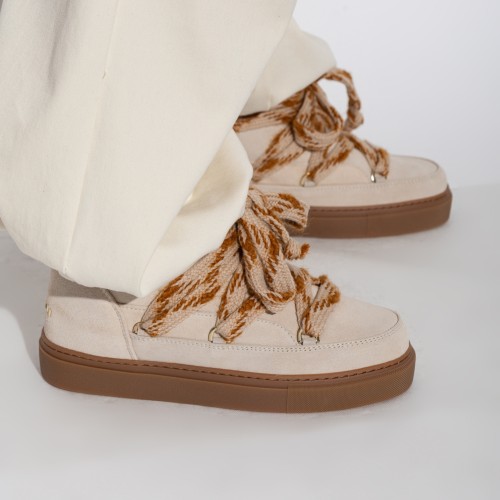 inuikii-suede-knot-chalk-buty-damskie-stylizacja.jpg
