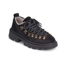 inuikii-echo-low-black-czarne-buty-damskie-perspektywa.jpg