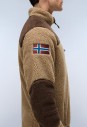polar-napapijri-yupik-detal-haft-flagi-rekaw-wzmocnienia