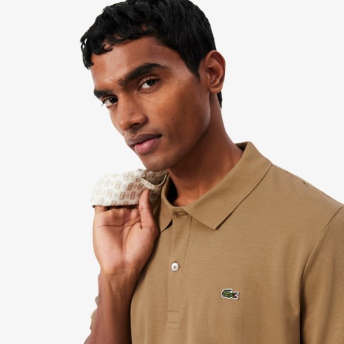 koszulka-polo-meska-lacoste-dh2050-six-kolnierzyk-logo-detal
