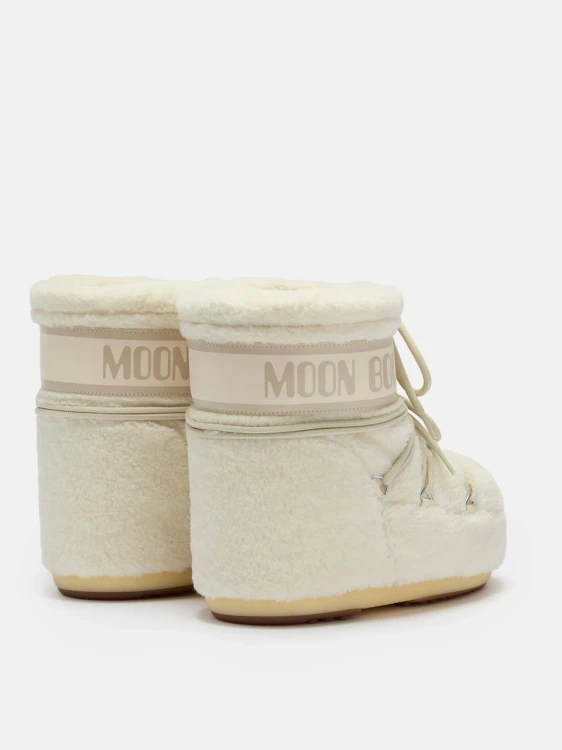 biale-buty-zimowe-moon-boot-icon-low-fleece-para-od-tylu-pas-z-logo-ocieplane