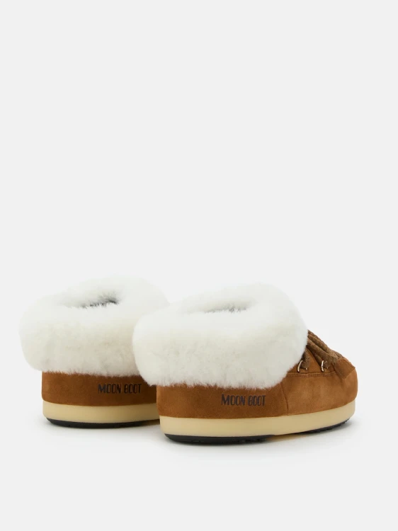 zamszowe-buty-wsuwane-moon-boot-evx-mule-para-od-tylu-puszysty-kolnierz-logo