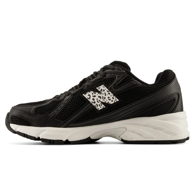 buty-unisex-new-balance-740-u7402b2-czarne-02.jpg