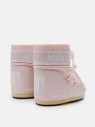 rozowe-buty-zimowe-moon-boot-icon-low-nylon-para-od-tylu-biale-logo-zapietek-sniegowce